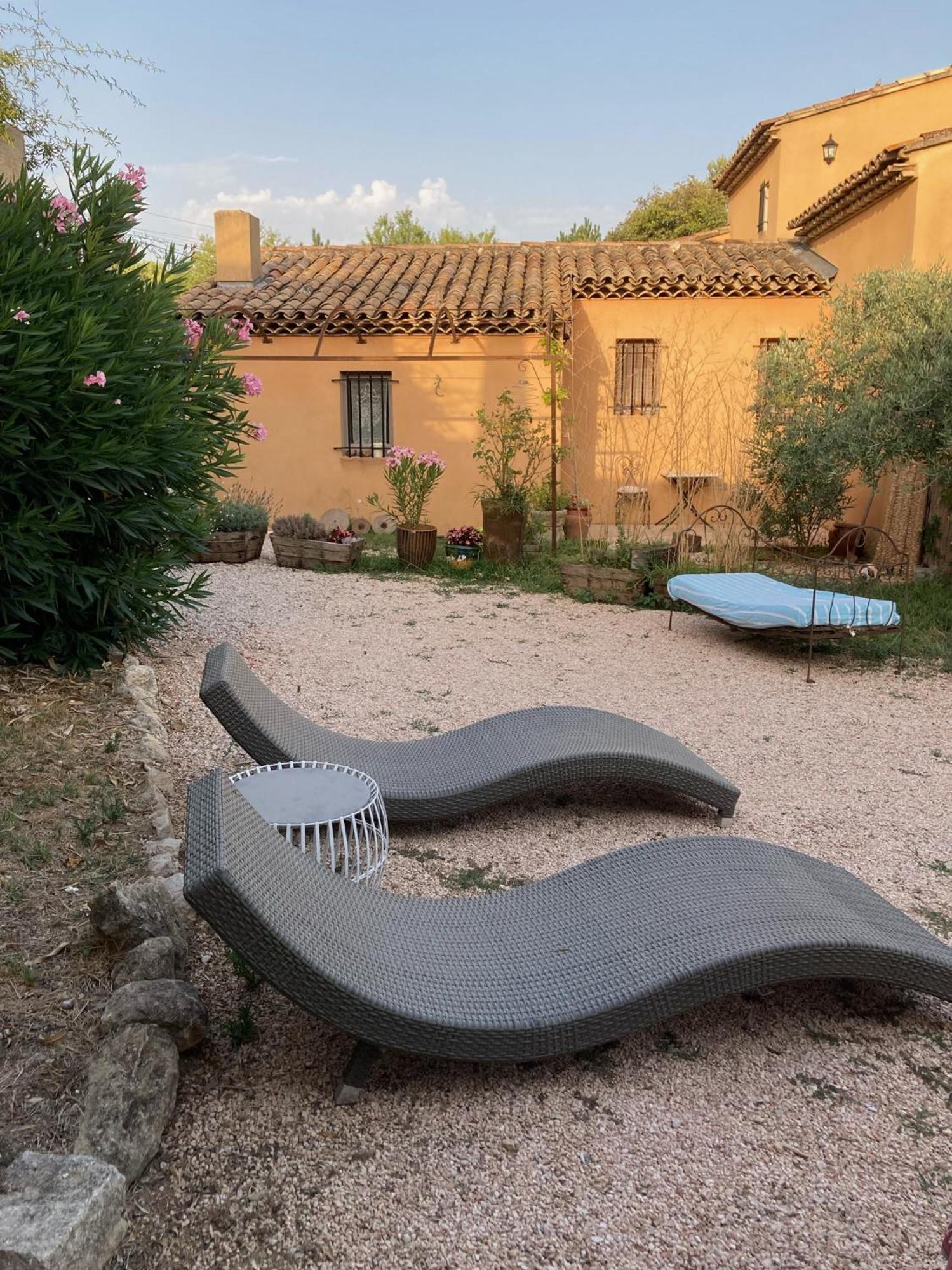 La Petite Garrigue Villa Merindol ภายนอก รูปภาพ