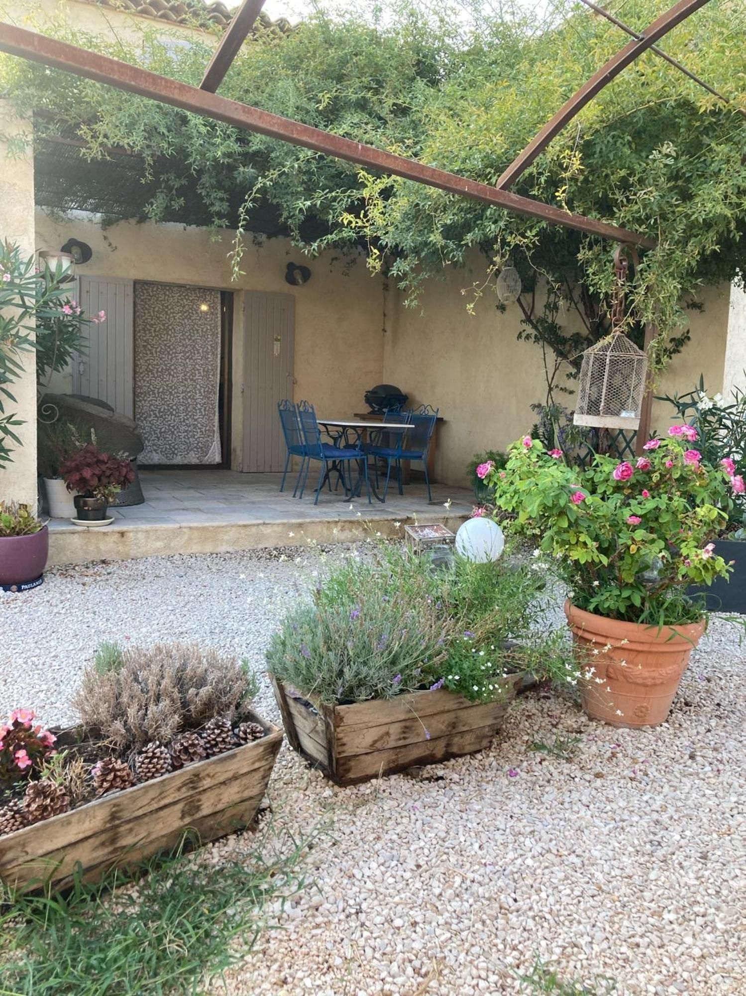 La Petite Garrigue Villa Merindol ภายนอก รูปภาพ